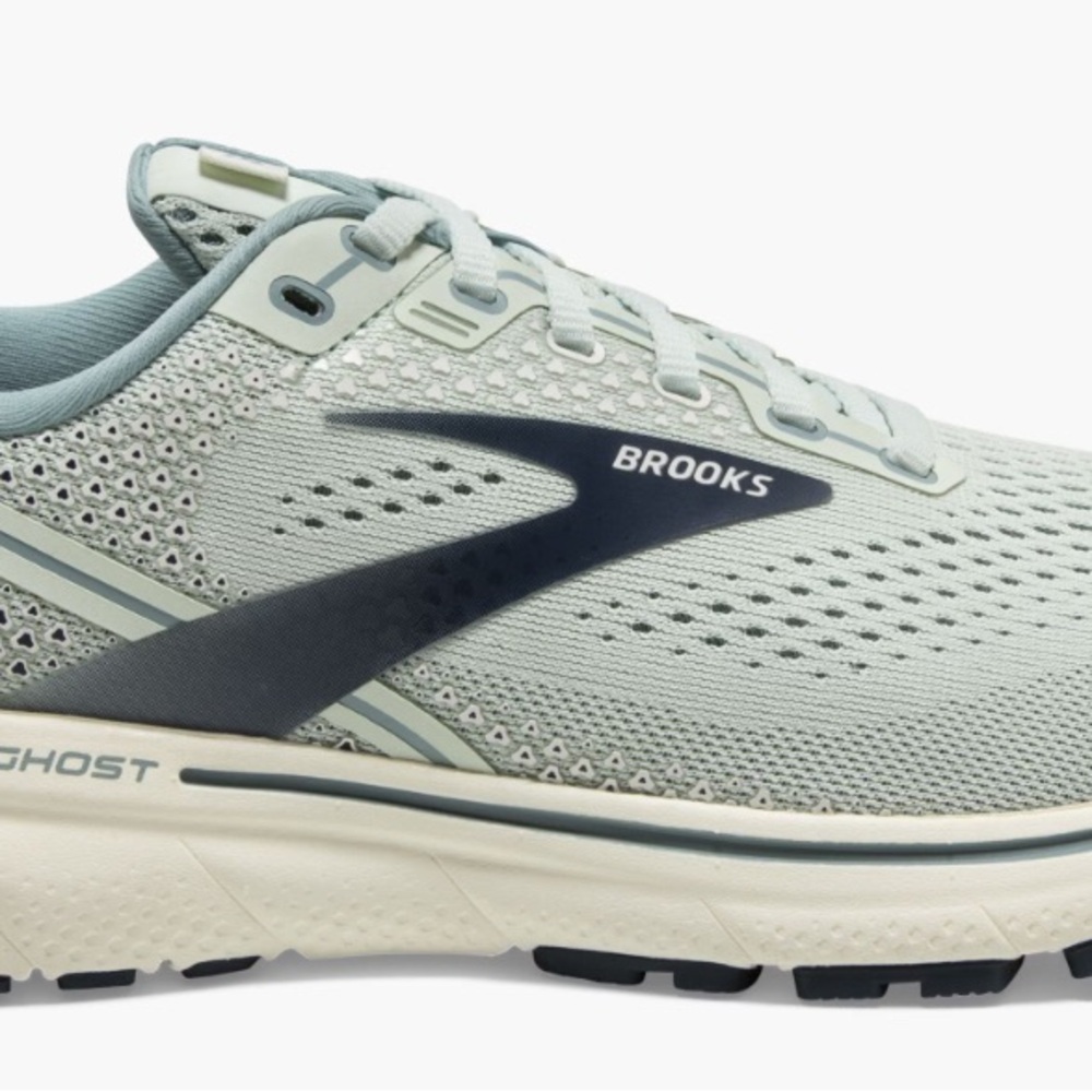 Brooks Ghost 14 - Women's size 8.5 - Light Blue and Navy